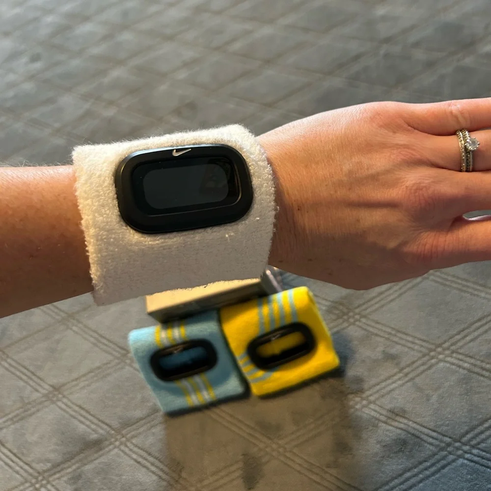 Nike Wristband Watch with Changeable Bands - Picture 1 of 4